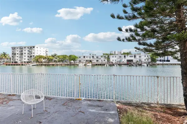 7975 Crespi Blvd, Miami Beach, FL 33141