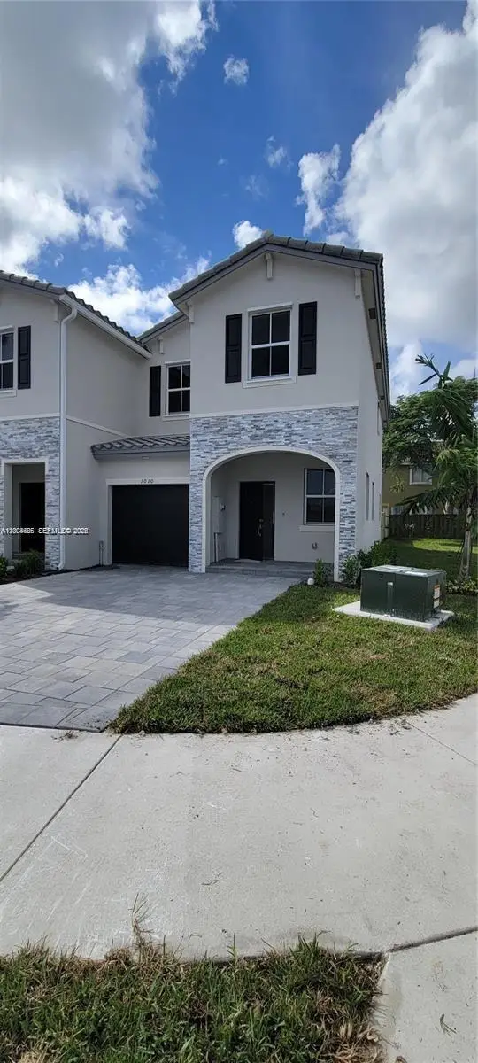 1010 SE 26th Ter, Homestead, FL 33035 - #1