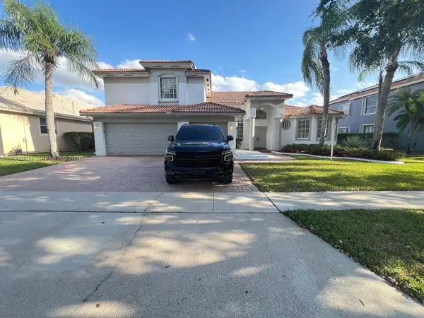 13840 NW 20th St, Pembroke Pines, FL 33028