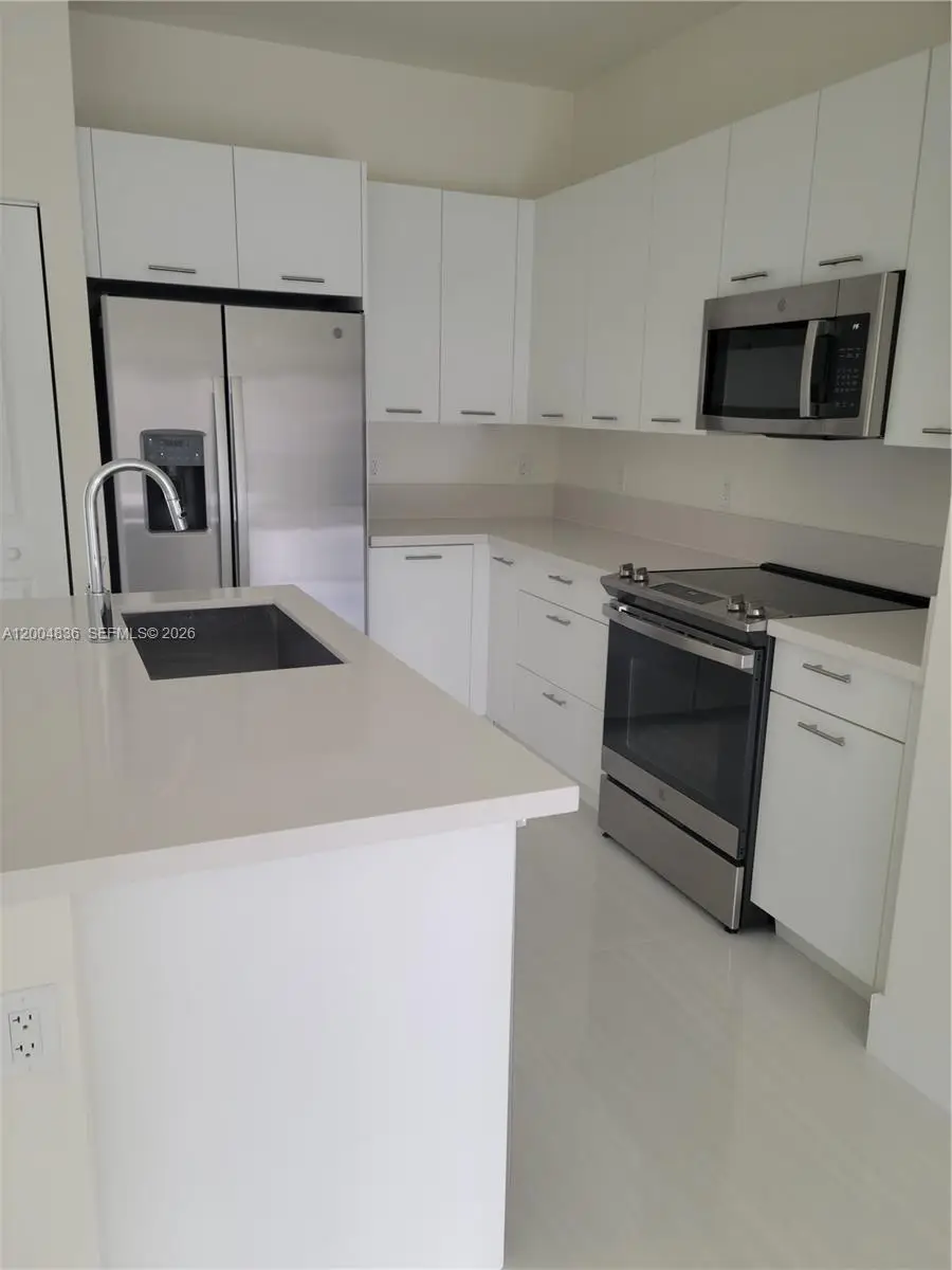 8167 NW 41st St #E-109, Doral, FL 33166 - #1
