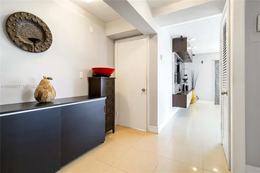 126 Golden Isles Dr #32A, Hallandale Beach, FL 33009 - #3