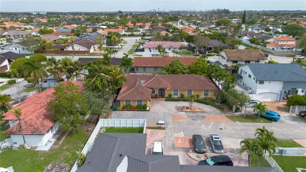 13911 SW 18th Ter, Miami, FL 33175