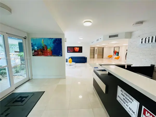 919 Hillcrest Dr #504, Hollywood, FL 33021