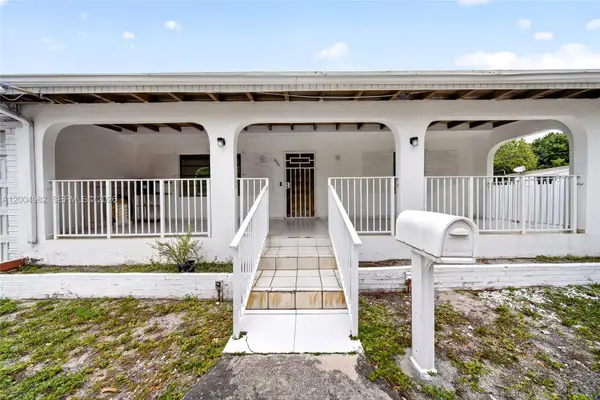 3061 NW 14th St, Miami, FL 33125