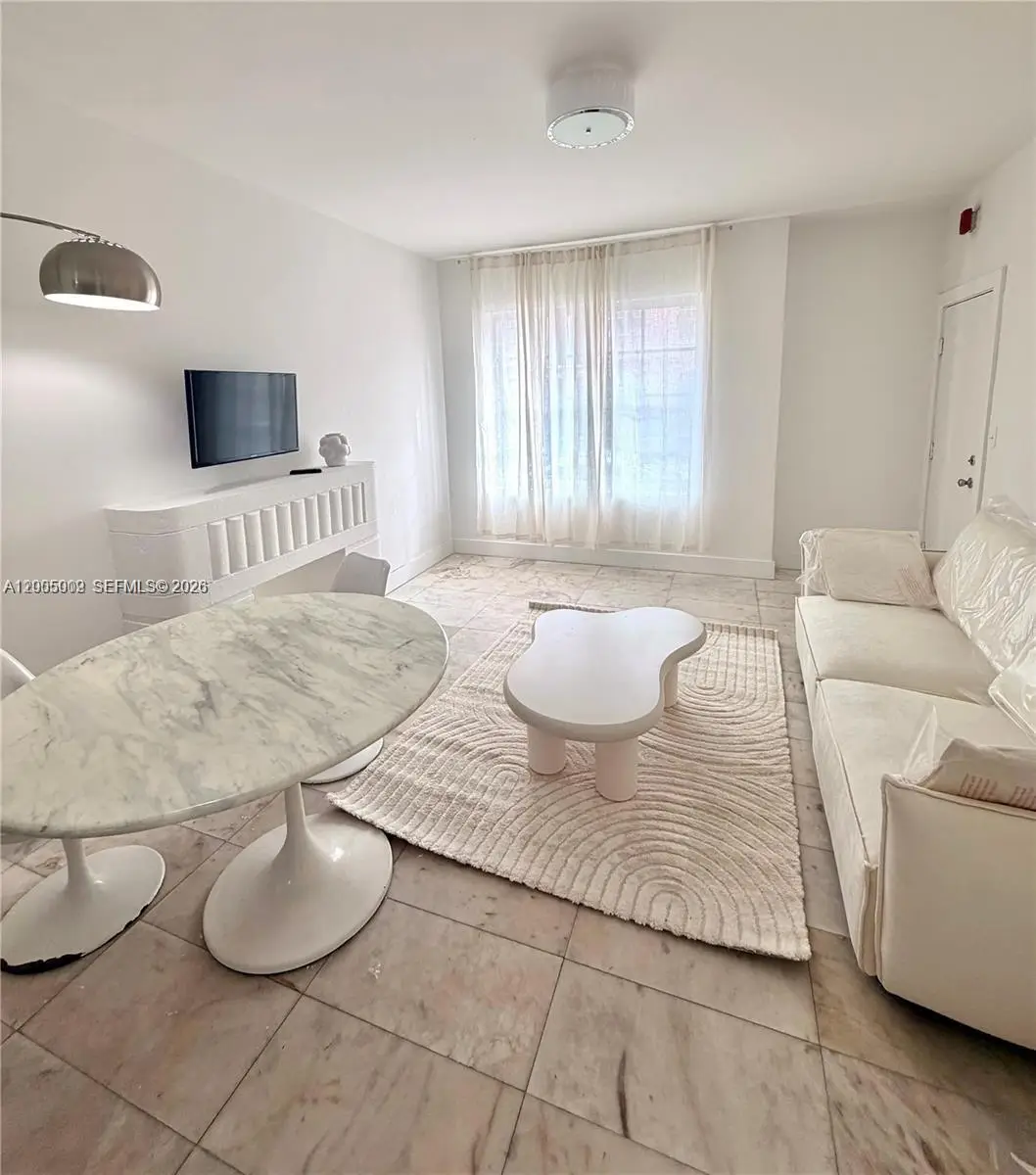 801 8th St #104, Miami Beach, FL 33139 - #1