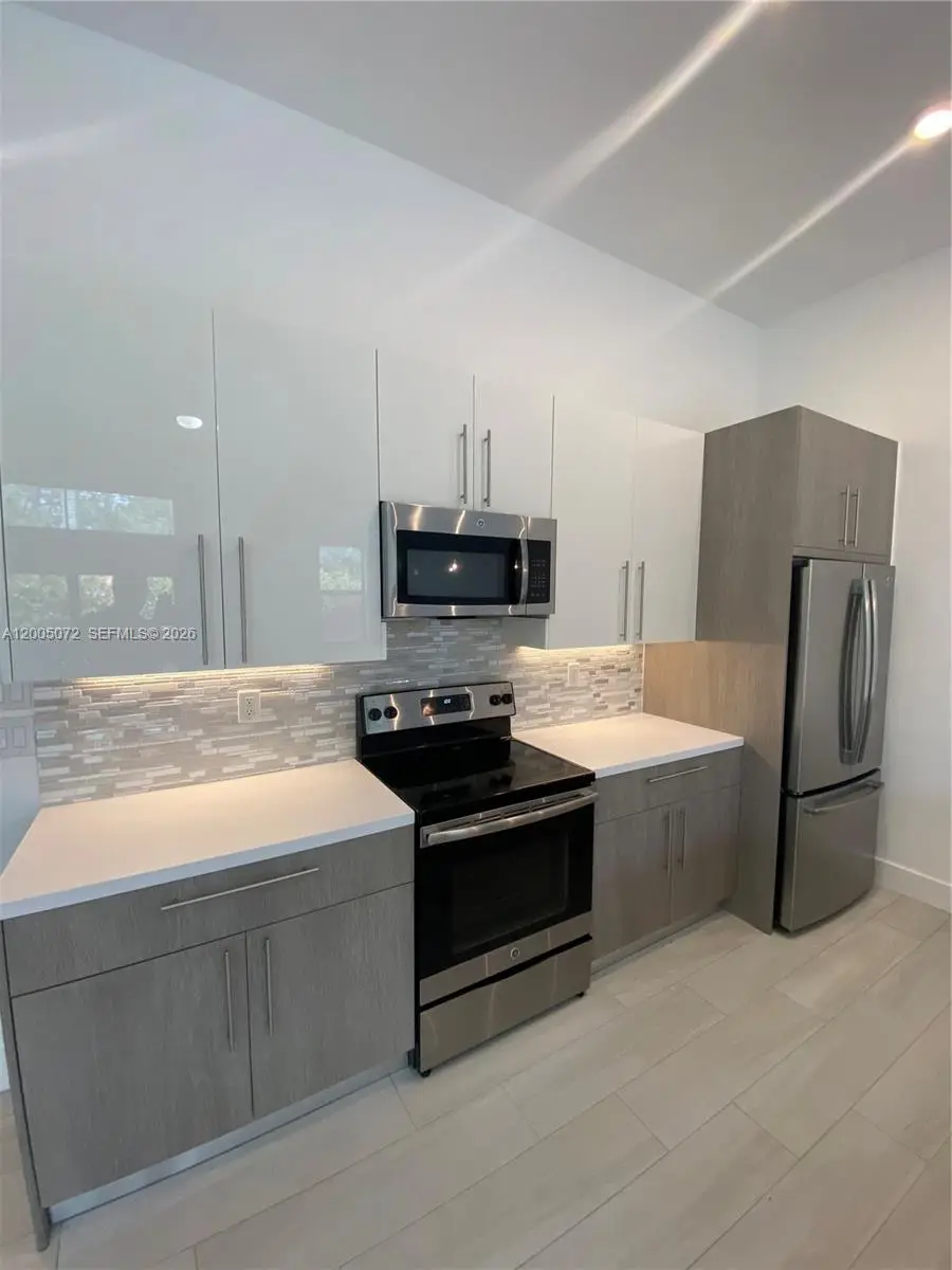 909 NW 45th Ter, Plantation, FL 33317 - #2