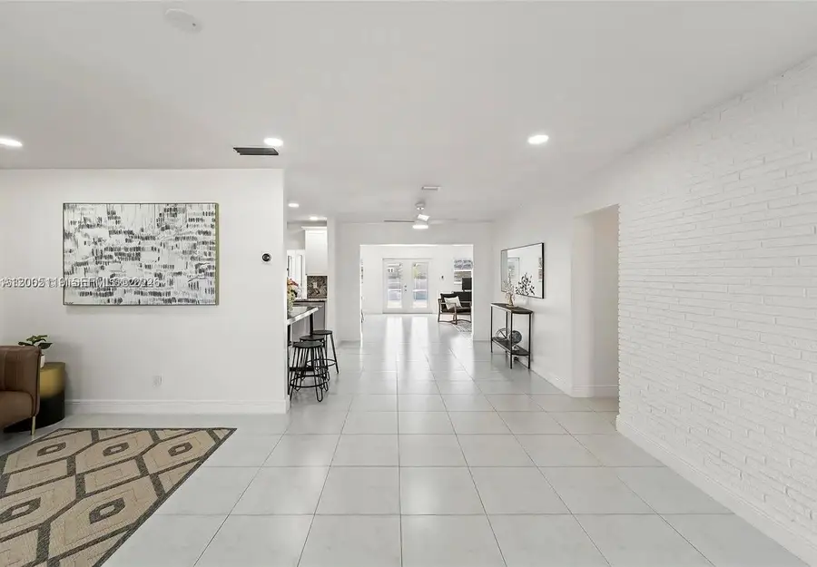 2219 N 35th Ave, Hollywood, FL 33021 - #3