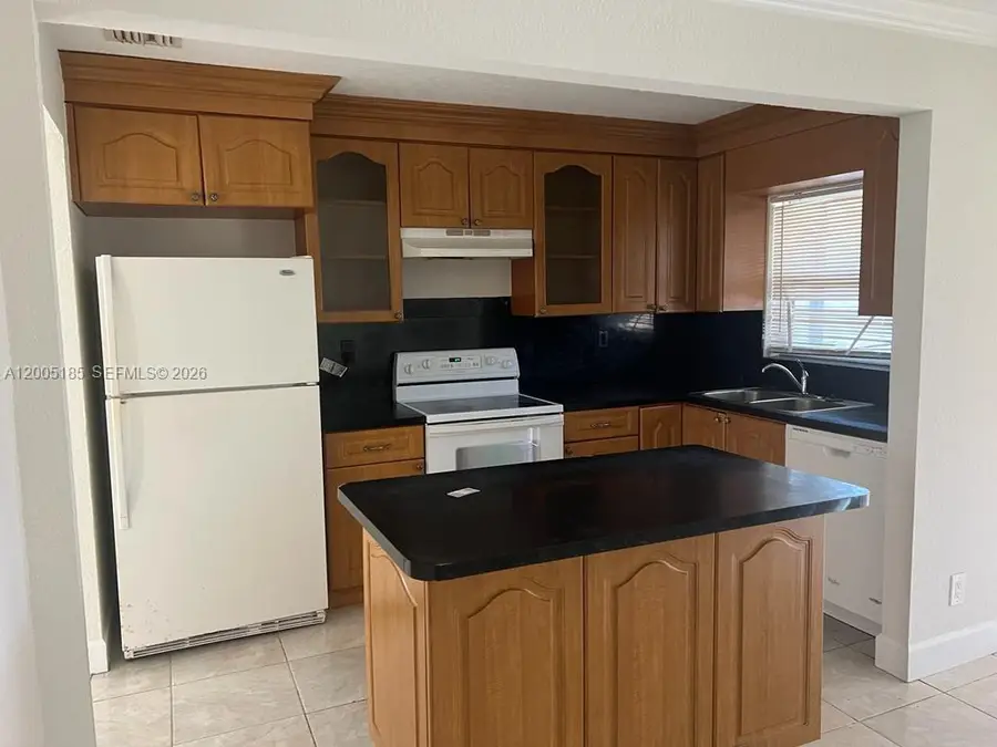 606 SW 80th Ter #1, North Lauderdale, FL 33068 - #3