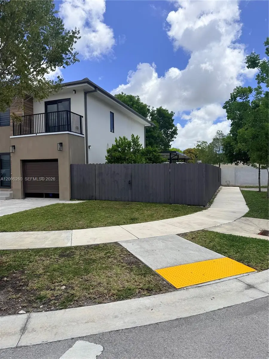 102 NW 10th Pl, Florida City, FL 33034 - #3