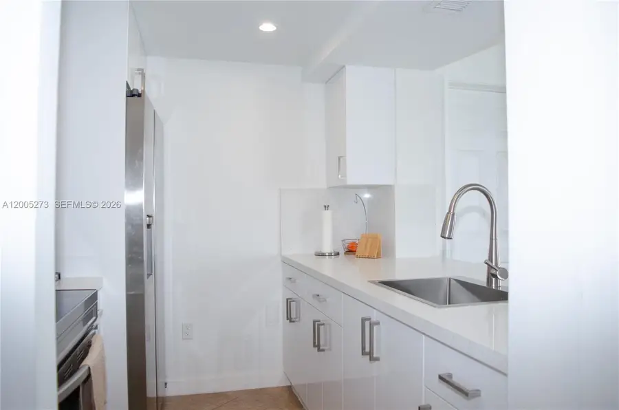 6995 NW 186th St #E509, Hialeah, FL 33015 - #2