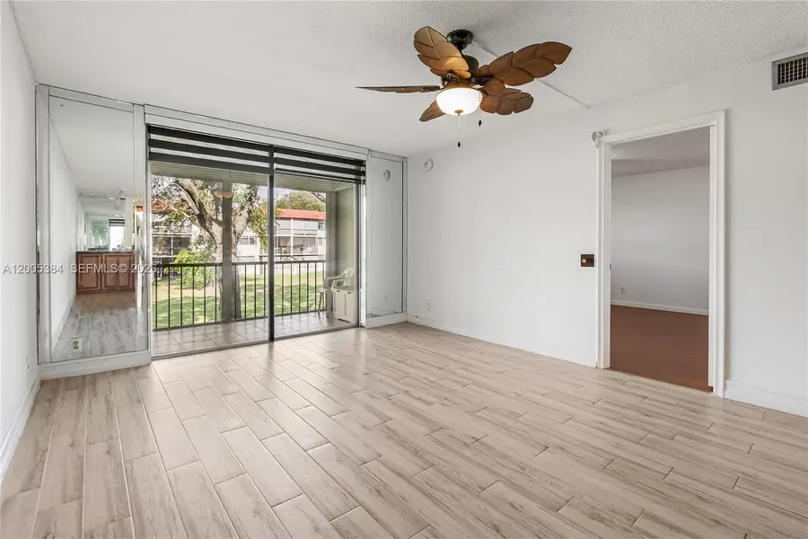 711 S Hollybrook Dr #209, Pembroke Pines, FL 33025 - #2
