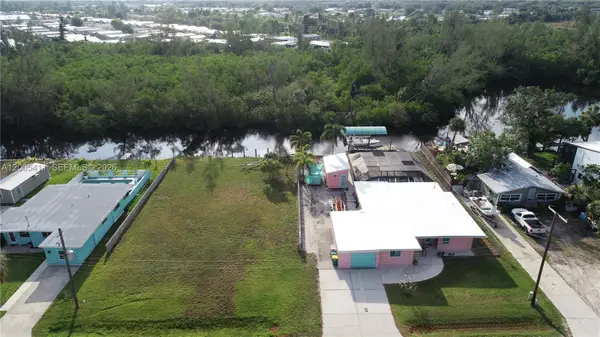 232 Darst Ave, Punta Gorda, FL 33950