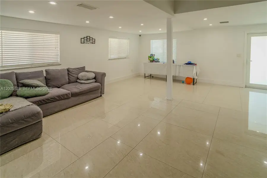 2148 NE 181st St, North Miami Beach, FL 33162 - #3