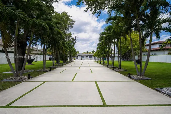 150 NW 130th Ave, Miami, FL 33182