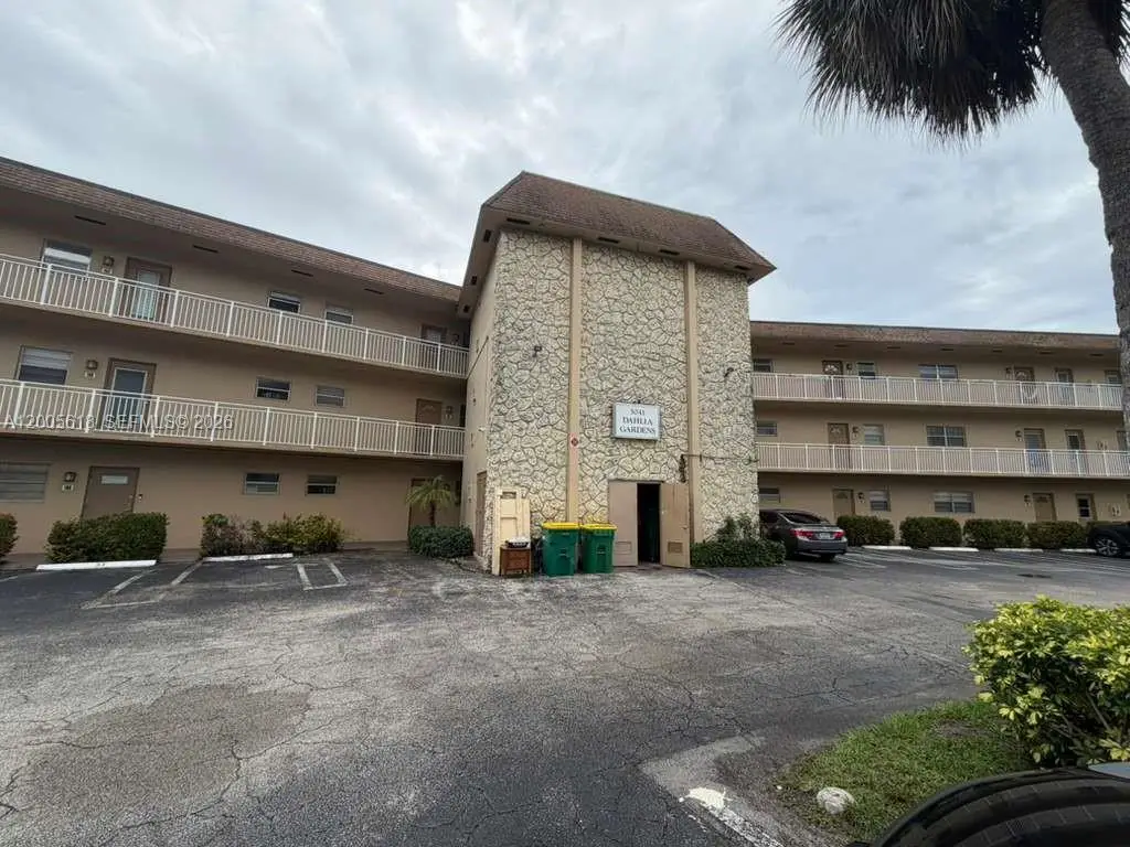 5041 W Oakland Park Blvd #110, Lauderdale Lakes, FL 33313 - #1