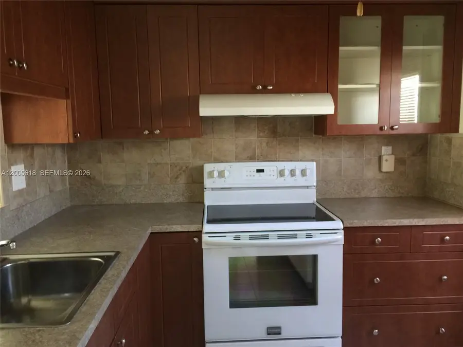 5041 W Oakland Park Blvd #110, Lauderdale Lakes, FL 33313 - #3