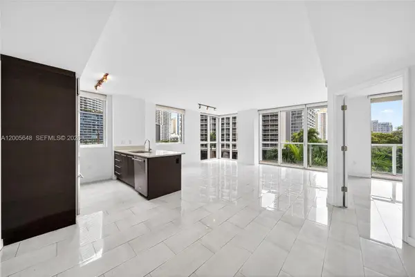 500 Brickell Ave #501, Miami, FL 33131