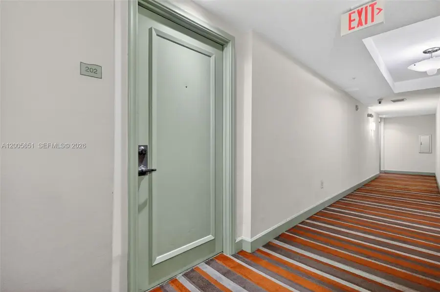 2775 NE 187th St #202, Aventura, FL 33180 - #3