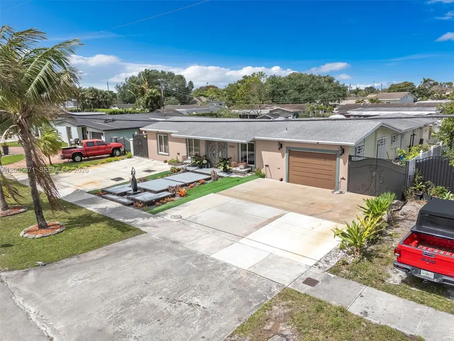 17932 NW 78th Ave, Hialeah, FL 33015 - #3
