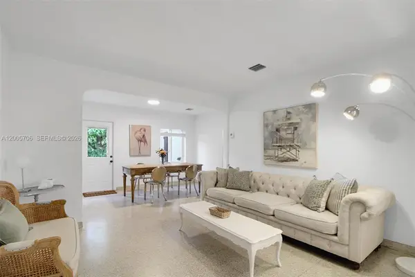 231 NE 43rd St, Miami, FL 33137