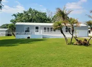 1047 Mayford Lake Rd, Moore Haven, FL 33471 - #1