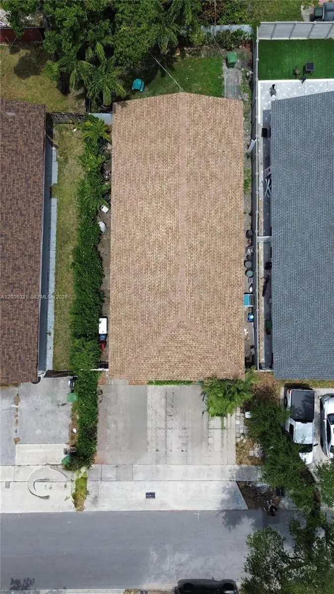 102 SW 9th St #a-b, Hallandale Beach, FL 33009 - #2