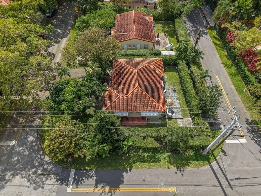 4401 SW 16th St, Miami, FL 33134 - #2