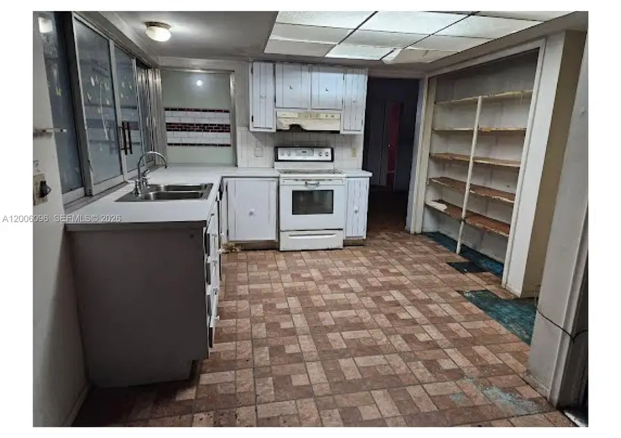 750 N Douglas Rd, Pembroke Pines, FL 33024 - #3