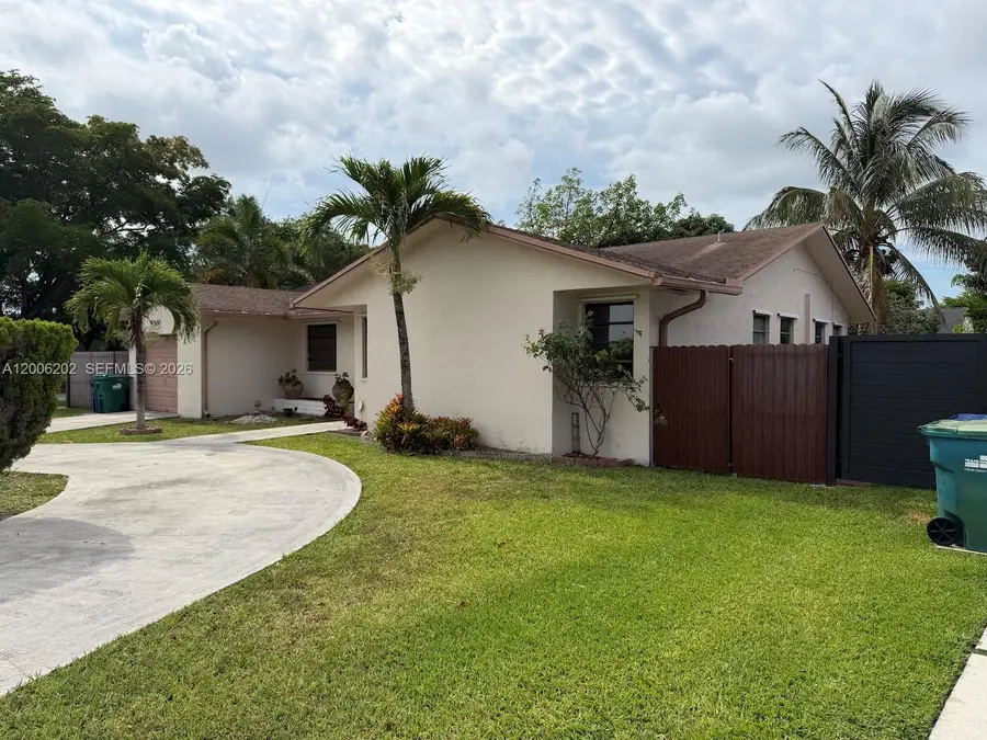 9300 SW 164th St, Palmetto Bay, FL 33157 - #3
