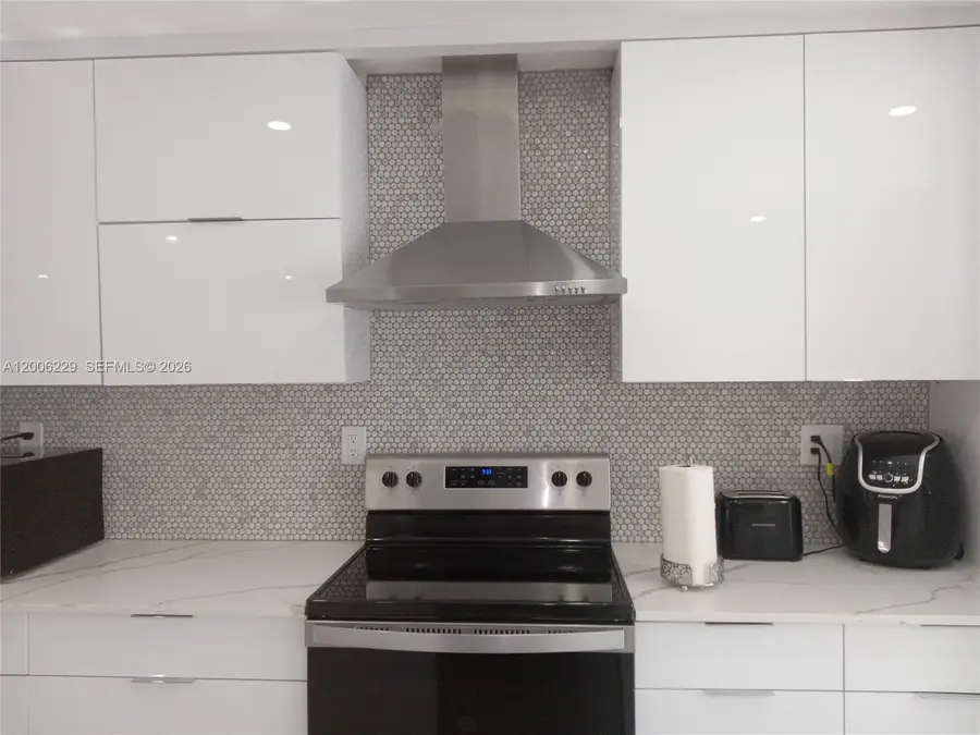 8224 NW 9th Ct #3, Plantation, FL 33324 - #3