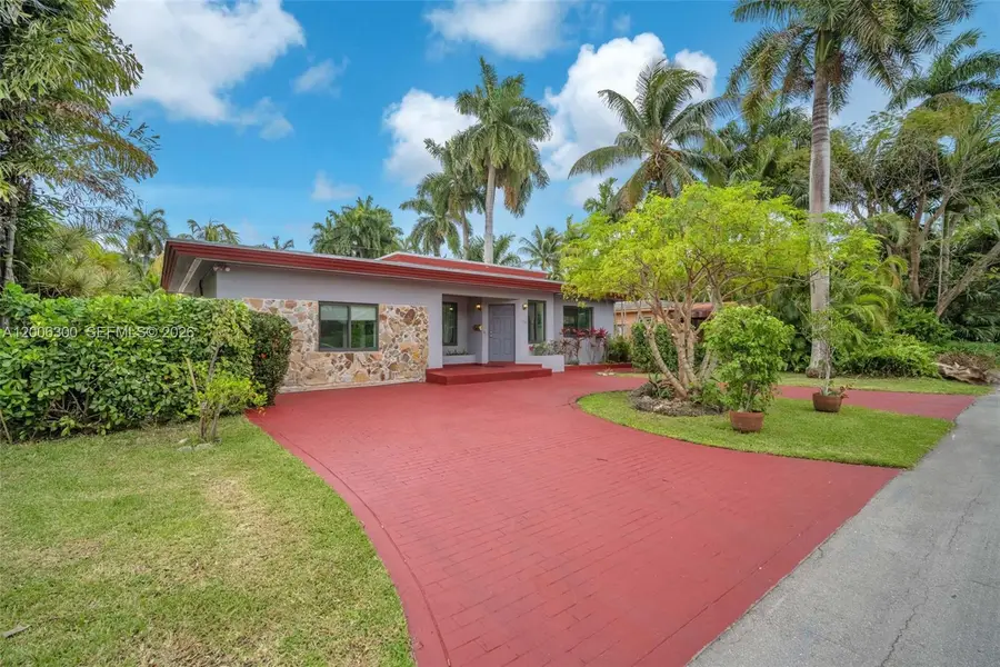 7701 Center Bay Dr, North Bay Village, FL 33141 - #2