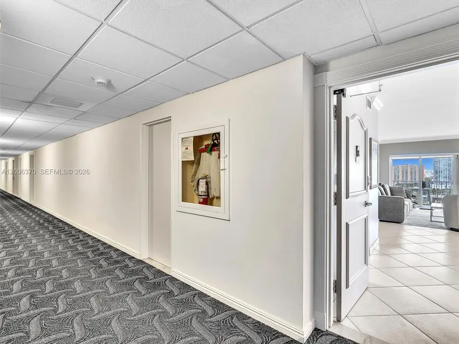 500 Bayview Dr #1731, Sunny Isles Beach, FL 33160 - #2