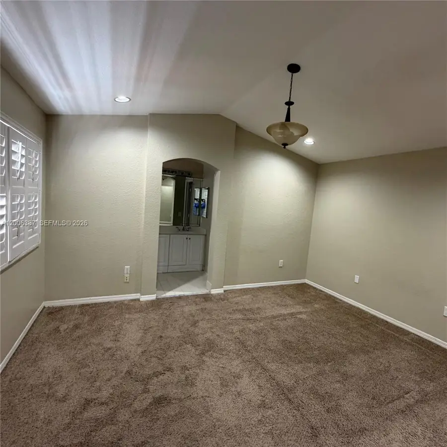 941 Doveplum Ct, Hollywood, FL 33019 - #3