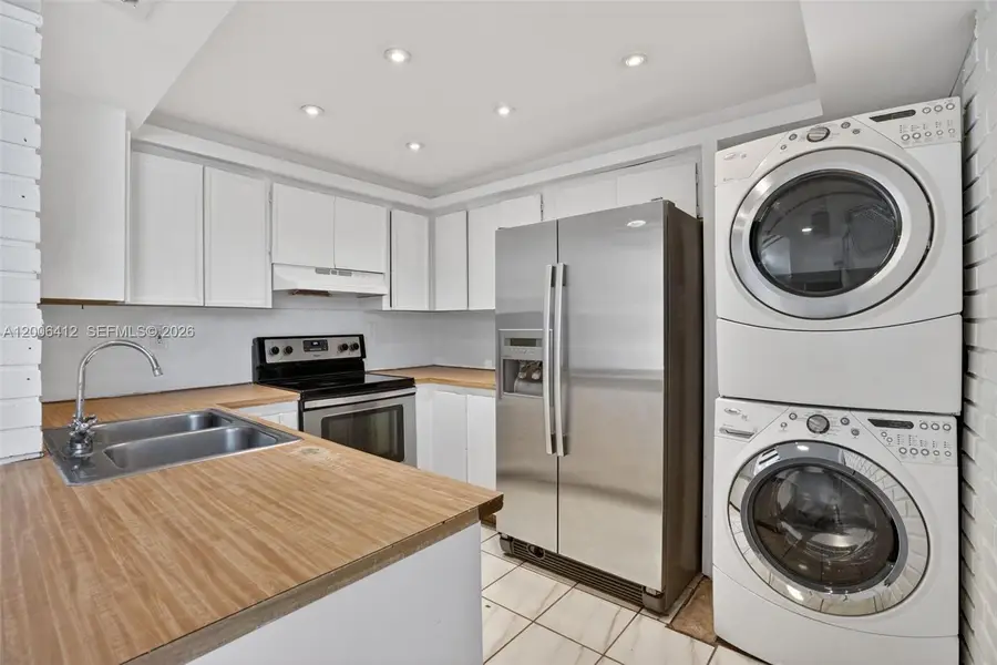 10302 NW 9th St Cir #204, Miami, FL 33172 - #2