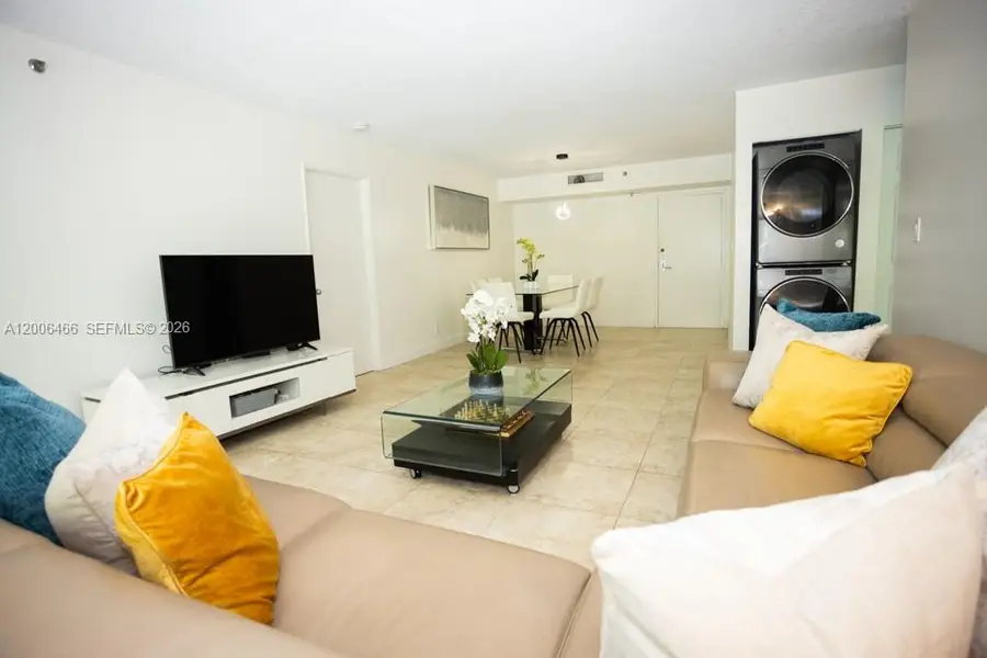 3300 NE 192nd St #214, Aventura, FL 33180 - #2