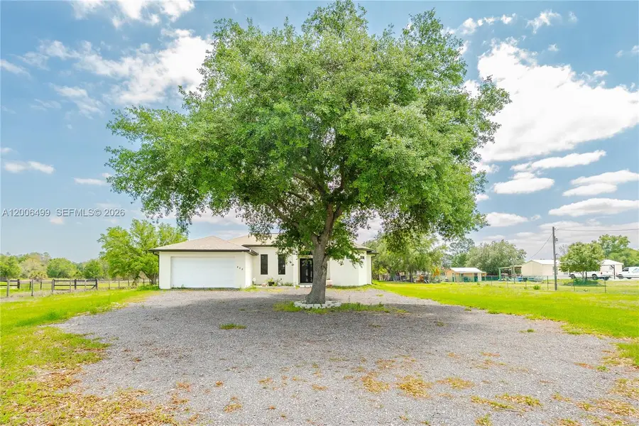 655 N Olivo St, Clewiston, FL 33440 - #3