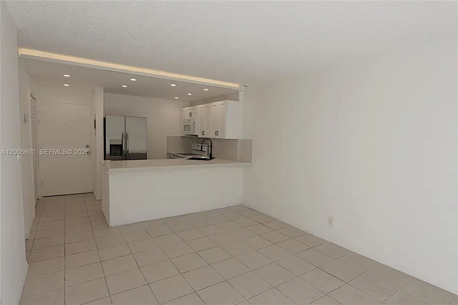 4550 NW 9th St #305E, Miami, FL 33126 - #2