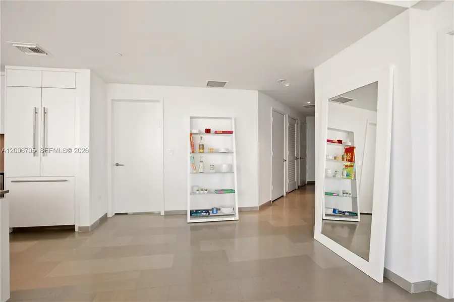 68 SE 6th St #2701, Miami, FL 33131 - #3