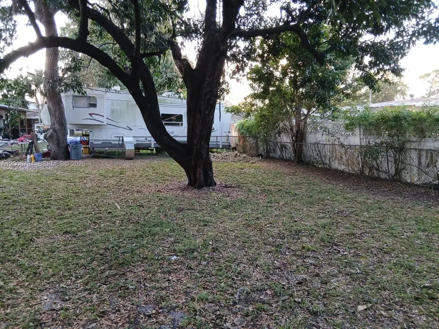 948 NW 14th Ct, Fort Lauderdale, FL 33311 - #3