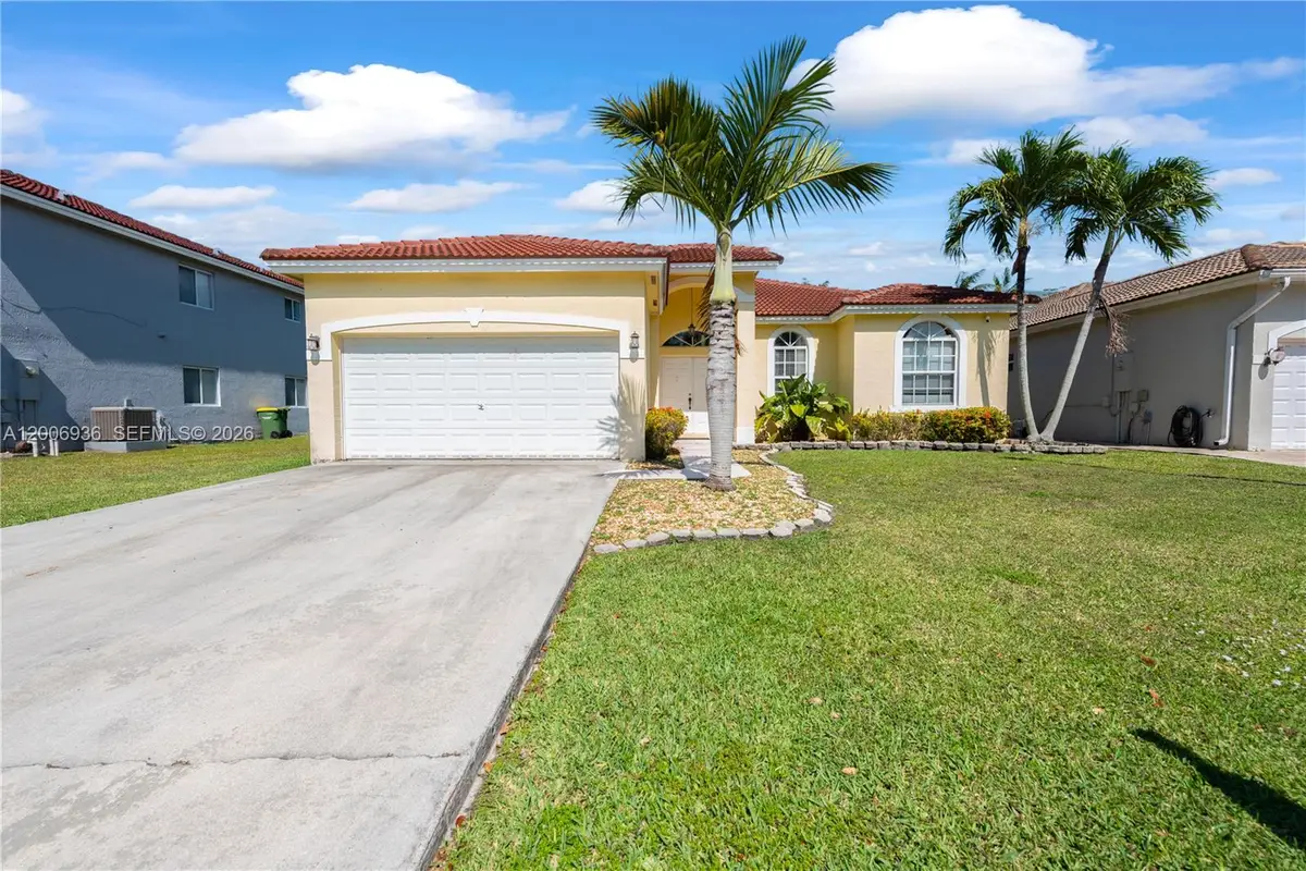 595 SE 30th Dr, Homestead, FL 33033 - #1