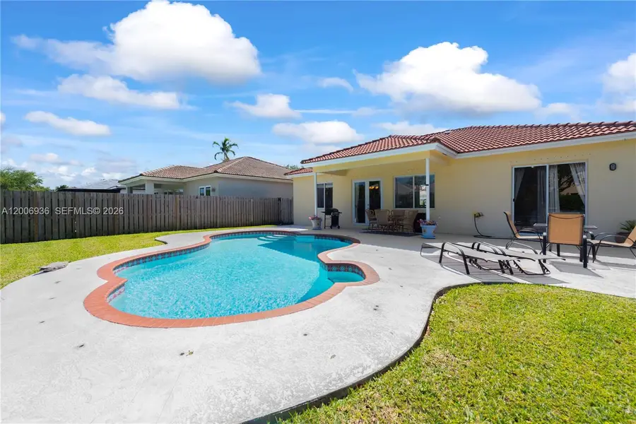 595 SE 30th Dr, Homestead, FL 33033 - #3