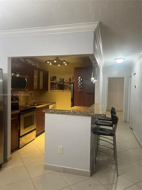 5505 NW 7th St #W315, Miami, FL 33126