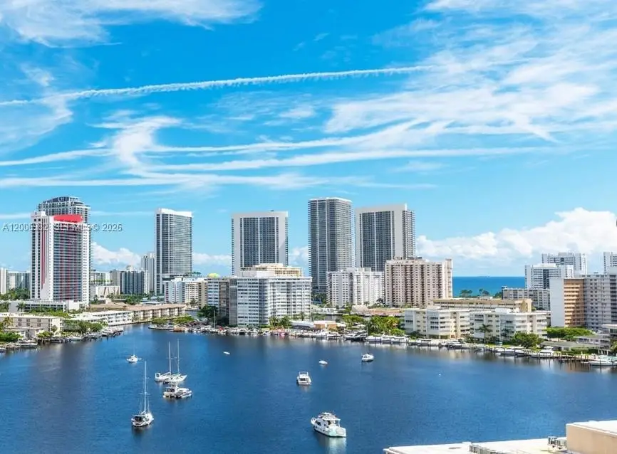427 Golden Isles Dr #7J, Hallandale Beach, FL 33009 - #1