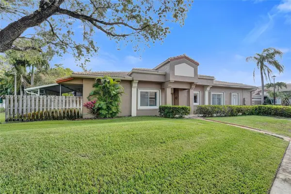 10131 Lombardy Dr, Tamarac, FL 33321