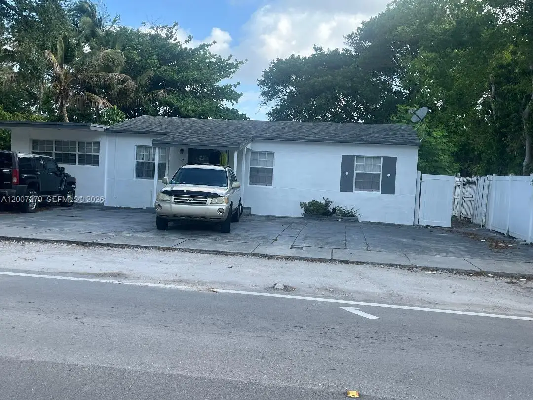 1341 NE 149th St, Miami, FL 33161 - #1