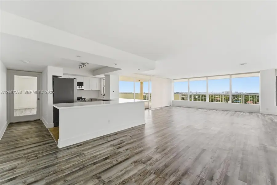2000 NE 135th St #PH, North Miami, FL 33181 - #2