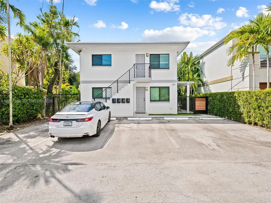 1305 SE 1st St, Fort Lauderdale, FL 33301 - #2