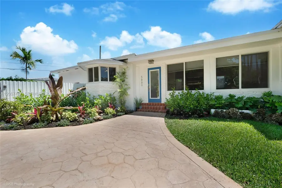5889 Devonshire Blvd, Miami, FL 33155 - #2