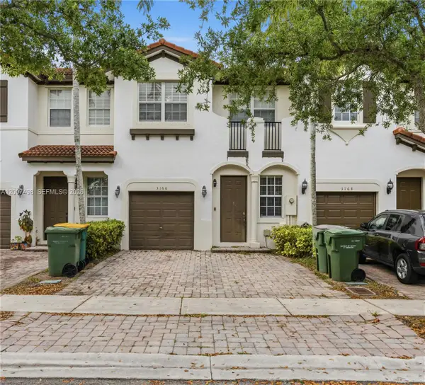 3166 NE 11th St, Homestead, FL 33033