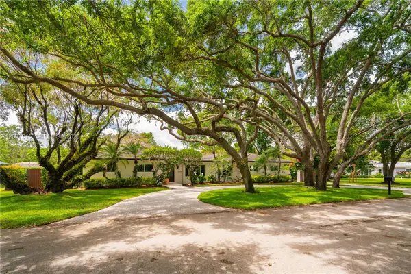 16032 SW 74th Pl, Palmetto Bay, FL 33157